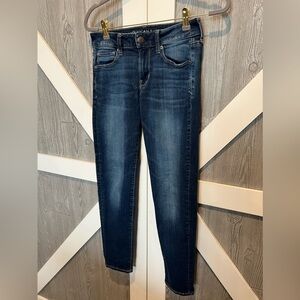 B7.12 AEO Next Level Low-Rise Super Stretch Jeggings 2 • Rise 8 •inseam 29